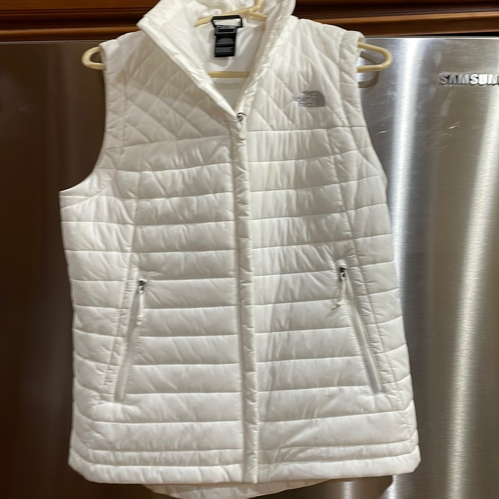 Excellent Condition North face Vest